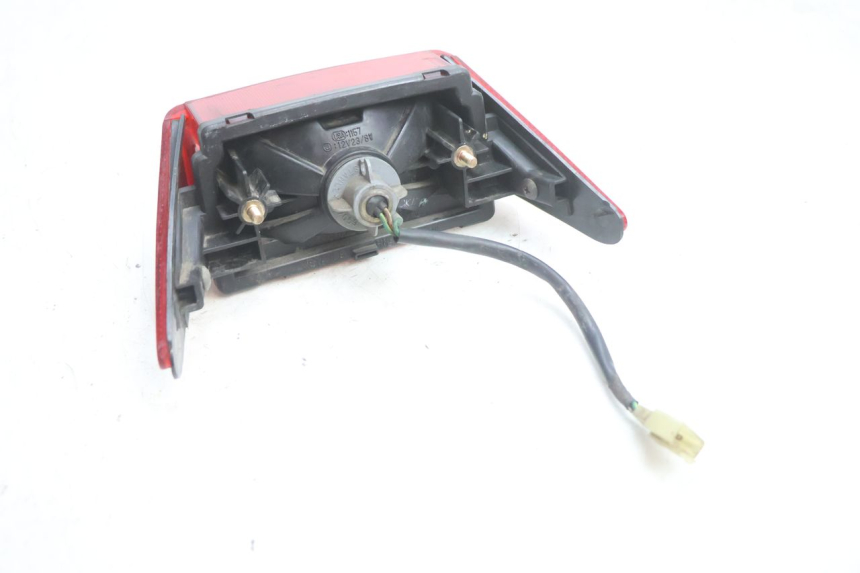 photo de FANALE STOP POSTERIORE  HONDA CB TWO FIFTY 250 (1991 - 2002) - Caratteristiche distintive