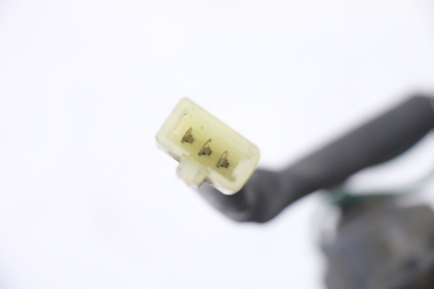 photo de FANALE STOP POSTERIORE  HONDA CBR RR FIREBLADE 900 (1992 - 1994) - Stato della superficie e materiale