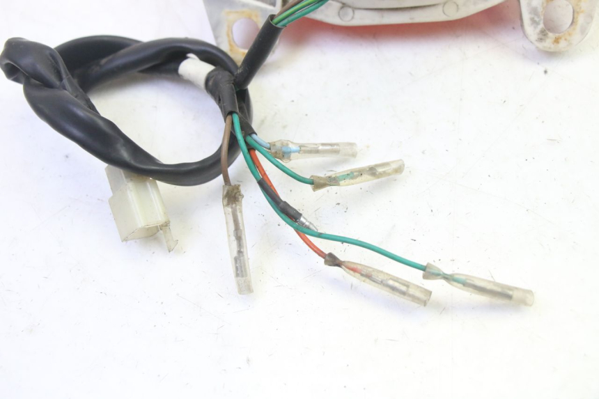 photo de FANALE POSTERIORE SYM CROX 4T 50 (2016 - 2023) - Altra vista dell'articolo