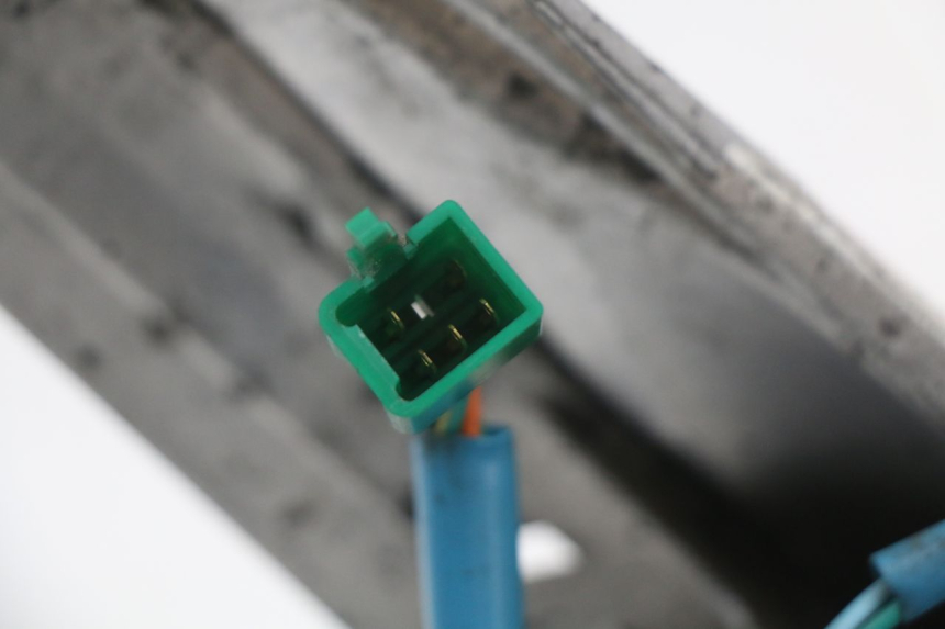 photo de FANALE STOP POSTERIORE  KYMCO DINK STREET ABS 125 (2011 - 2018) - Marcature e riferimenti originali