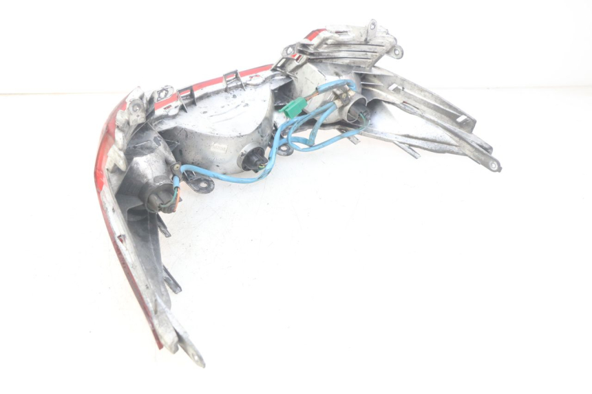 photo de FANALE POSTERIORE KYMCO DINK STREET 125 (2009 - 2014) - Primo piano tecnico