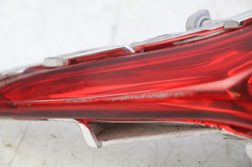 photo de FANALE POSTERIORE KYMCO DOWNTOWN ABS 125 (2015 - 2017) - Dettaglio del componente