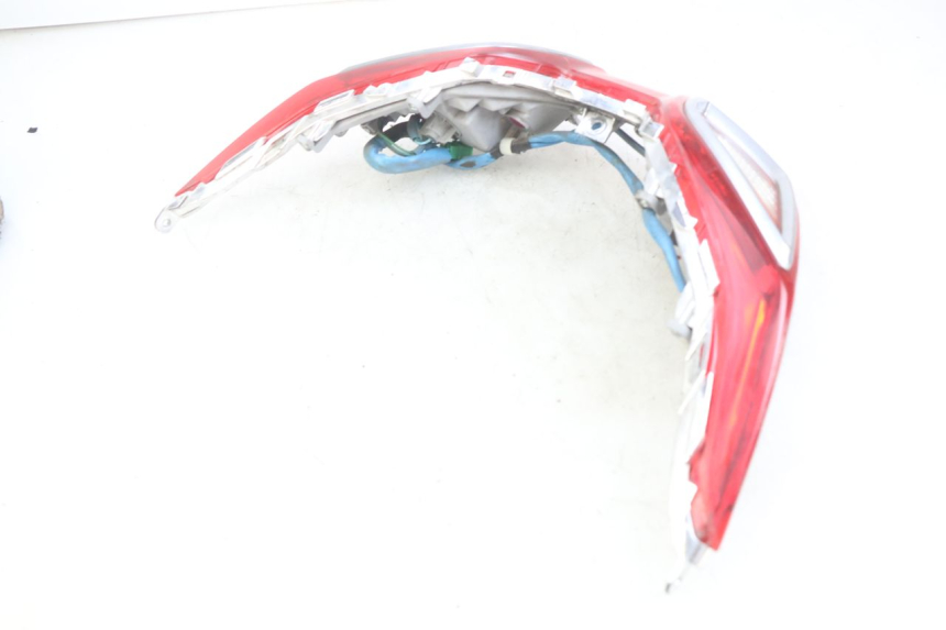 photo de FANALE POSTERIORE KYMCO DOWNTOWN ABS 125 (2015 - 2017) - Altra vista dell'articolo