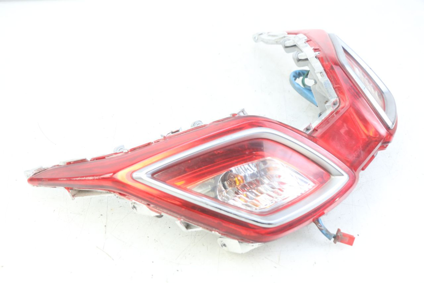photo de FANALE POSTERIORE KYMCO DOWNTOWN ABS 125 (2015 - 2017) - Primo piano ad alta risoluzione