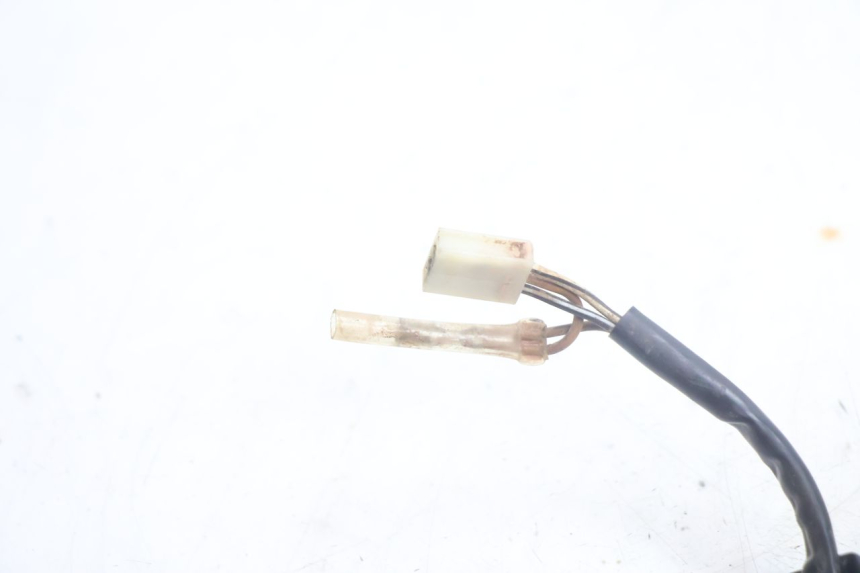 photo de FANALE STOP POSTERIORE  SUZUKI DR S 600 (1985 - 1989) - Stato della superficie e materiale
