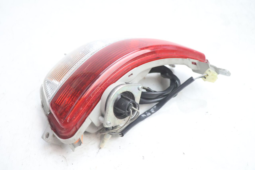 photo de FANALE STOP DESTRA SUZUKI BURGMAN EXECUTIVE ABS 650 (2006 - 2012) - Altra angolazione