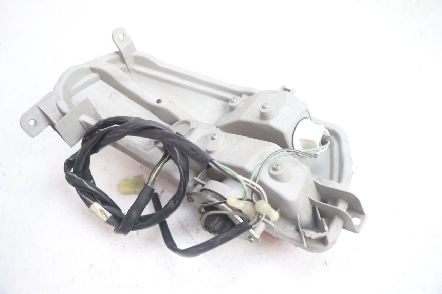 photo de FANALE STOP DESTRA SUZUKI BURGMAN EXECUTIVE ABS 650 (2006 - 2012) - Vista d'insieme del prodotto