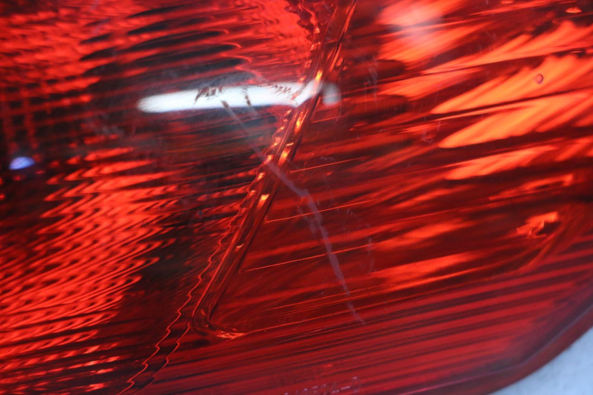 photo de FANALE STOP DESTRA PIAGGIO MP3 LT 300 (2010 - 2016) - Altra vista dell'articolo