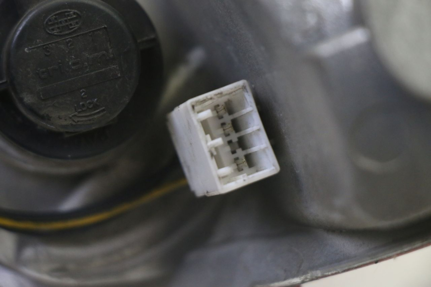 photo de FANALE STOP DESTRA PIAGGIO MP3 LT 300 (2010 - 2016) - Ricambio usato controllato