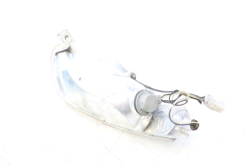photo de FANALE STOP DESTRA PIAGGIO MP3 125 (2006 - 2014) - Zoom sullo stato d'uso