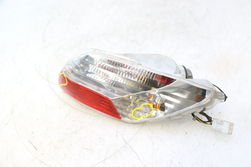 photo de FANALE STOP DESTRA PIAGGIO MP3 125 (2006 - 2014) - Vista d'insieme del prodotto