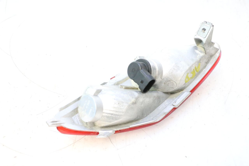 photo de FANALE POSTERIORE DESTRO PIAGGIO MP3 500 (2011 - 2015) - Vista d'insieme del prodotto