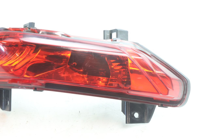 photo de FANALE STOP DESTRA PIAGGIO MP3 500 (2016 - 2018) - Zoom sullo stato d'uso