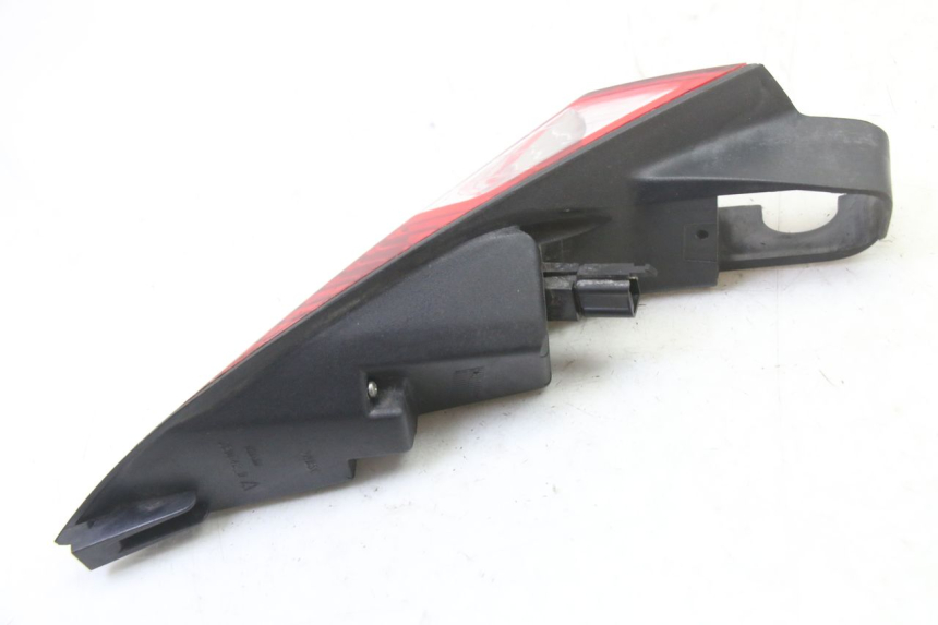 photo de FANALE STOP DESTRA PEUGEOT SATELIS 250 (2006 - 2012) - Primo piano tecnico
