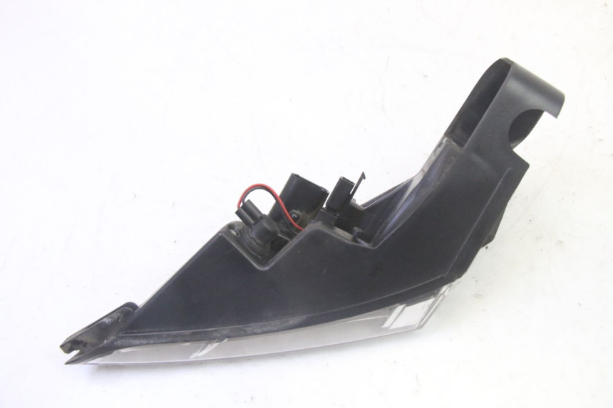 photo de FANALE POSTERIORE DESTRO PEUGEOT SATELIS 125 (2010 - 2012) - Dettagli dei punti di fissaggio