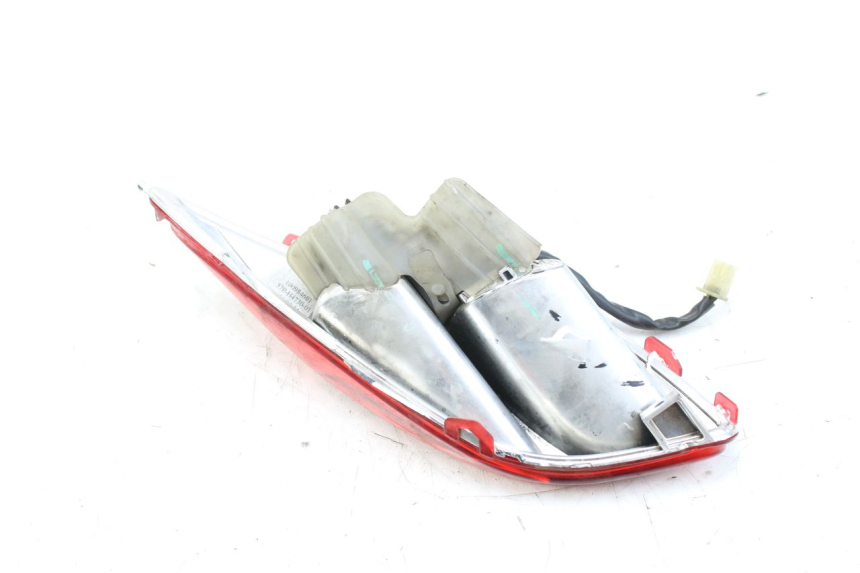 photo de FANALE POSTERIORE DESTRO MBK SKYCRUISER 125 (2010 - 2013) - Altra angolazione