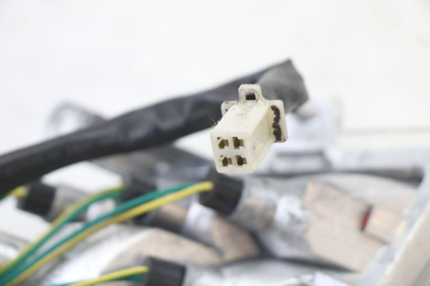 photo de FANALE STOP DESTRA PEUGEOT VIVACITY NEW 2T 50 (2008 - 2017) - Stato della superficie e materiale