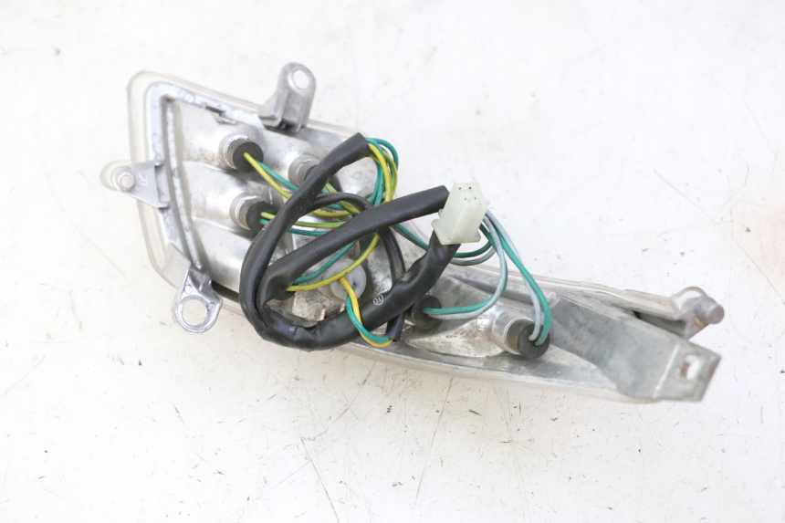 photo de Fanale posteriore destro PEUGEOT VIVACITY NEW 4T 50 (2008 - 2017) - Altra angolazione