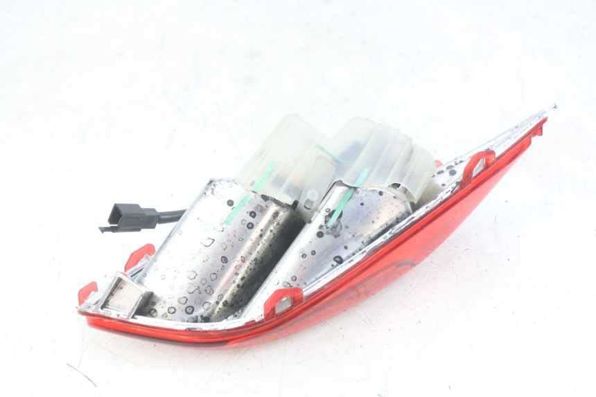 photo de FANALE POSTERIORE DESTRO YAMAHA X-MAX XMAX 125 (2010 - 2013) - Altra angolazione