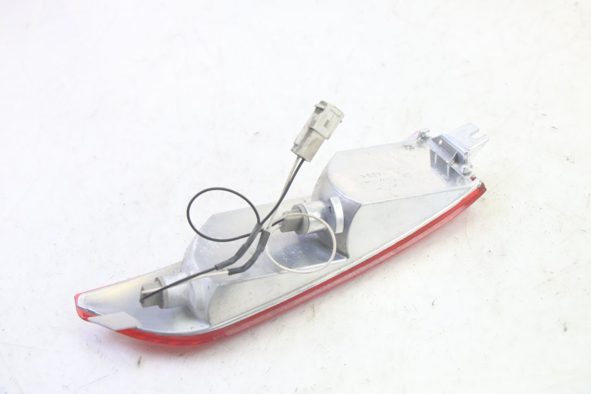 photo de FANALE STOP DESTRA PIAGGIO XEVO - X EVO 125 (2007 - 2017) - Altra angolazione