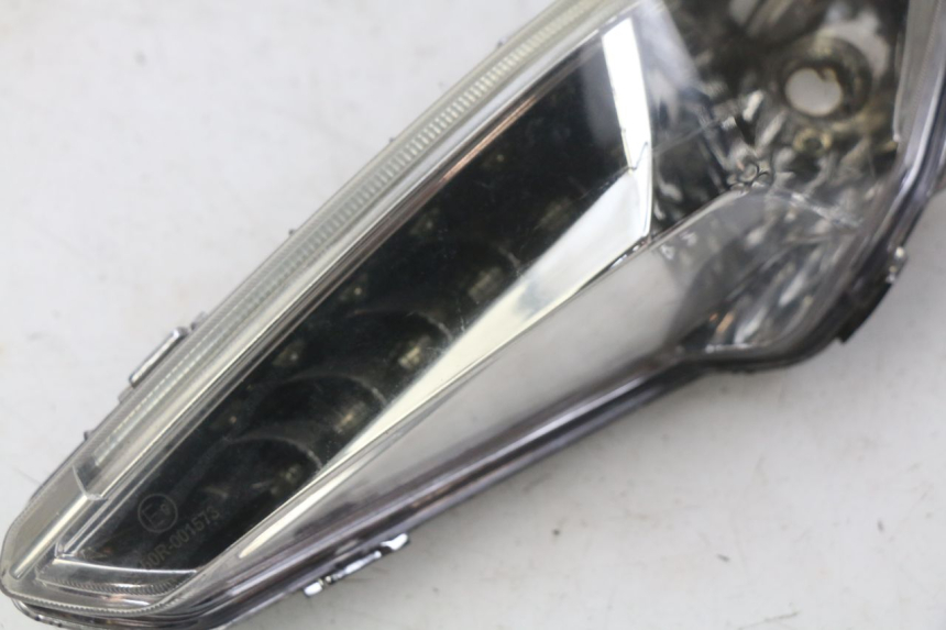 photo de FANALE POSTERIORE DESTRO YAMASAKI YM T 125 (2015 - 2020) - Zoom sullo stato d'uso