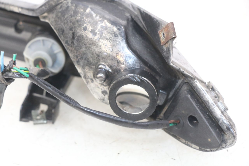 photo de FANALE POSTERIORE DESTRO YAMASAKI YM T 125 (2015 - 2020) - Altra angolazione