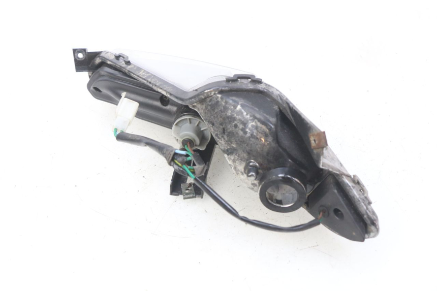 photo de FANALE POSTERIORE DESTRO YAMASAKI YM T 125 (2015 - 2020) - Dettagli dei punti di fissaggio