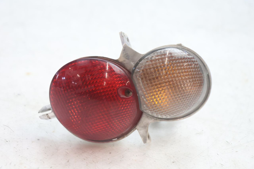 photo de FANALE STOP DESTRA YAMAHA YP MAJESTY 125 (2002 - 2006) - Dettaglio del componente