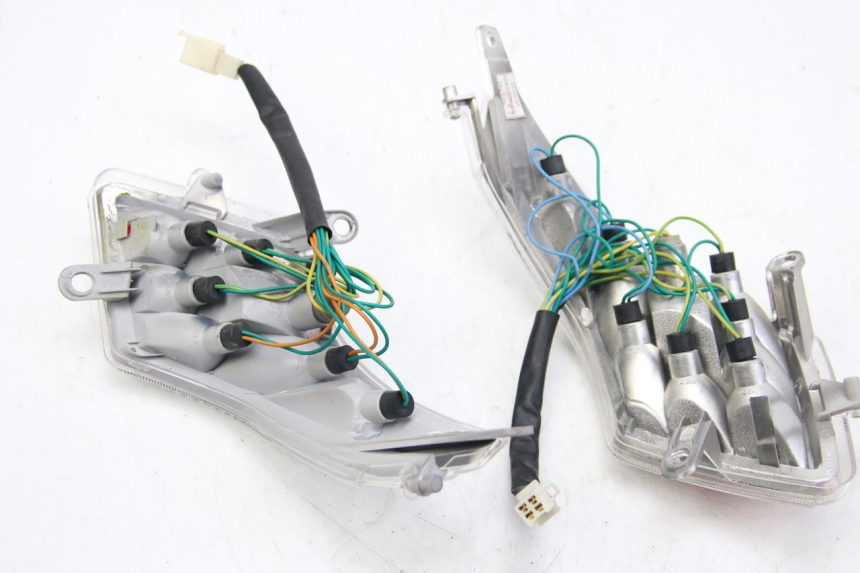 photo de FANALE POSTERIORE PEUGEOT E-VIVACITY 1 (2012 - 2018) - Primo piano tecnico