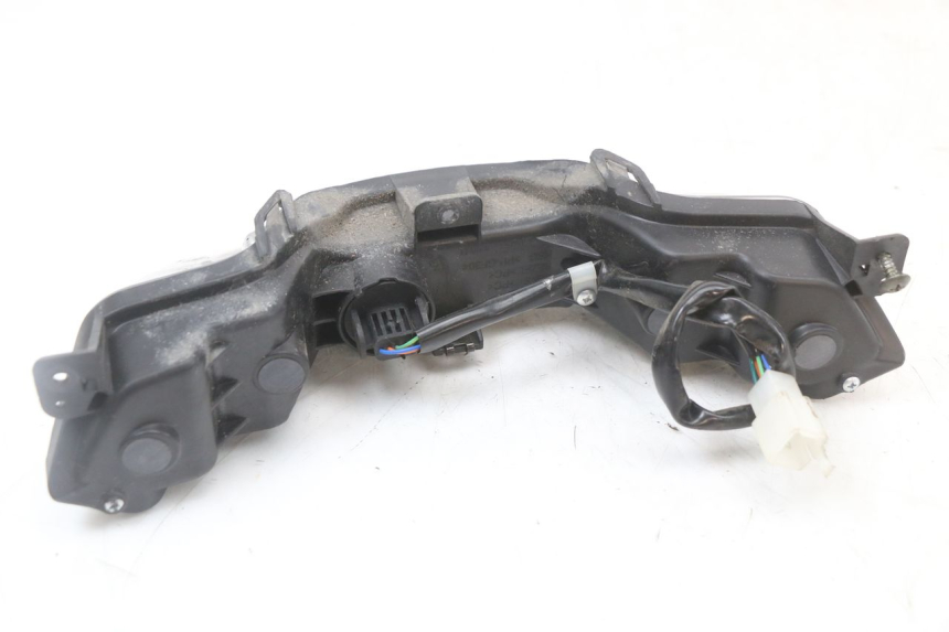 photo de FANALE STOP POSTERIORE  LONGJIA EASY MAX 125 (2020 - 2024) - Altra angolazione