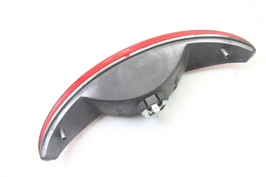 photo de FANALE POSTERIORE PEUGEOT ELYSEO 125 (1999 - 2004) - Altra angolazione