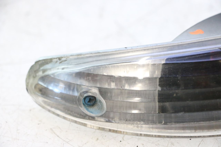 photo de FANALE POSTERIORE PEUGEOT ELYSTAR 50 (2002 - 2014) - Stato della superficie e materiale