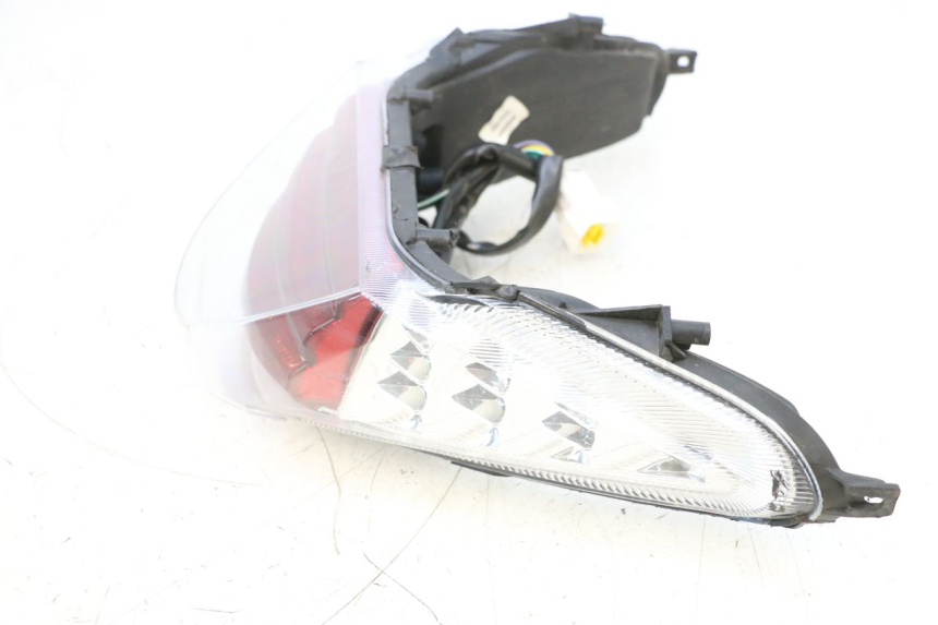 photo de FANALE STOP POSTERIORE  KEEWAY F-ACT FACT EVO 50 (2020 - 2026) - Primo piano ad alta risoluzione