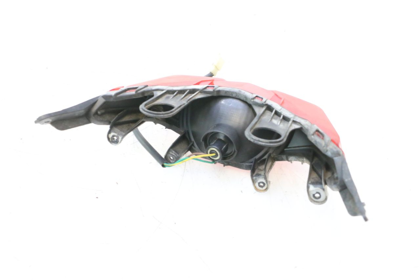 photo de FANALE STOP POSTERIORE  JM MOTORS F45i 4T 50 (2020 - 2023) - Primo piano tecnico