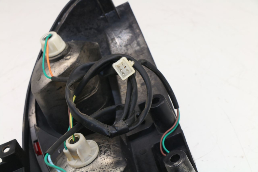 photo de Fanale posteriore FALCONBIKE F-125 125 (2007 - 2012) - Primo piano tecnico