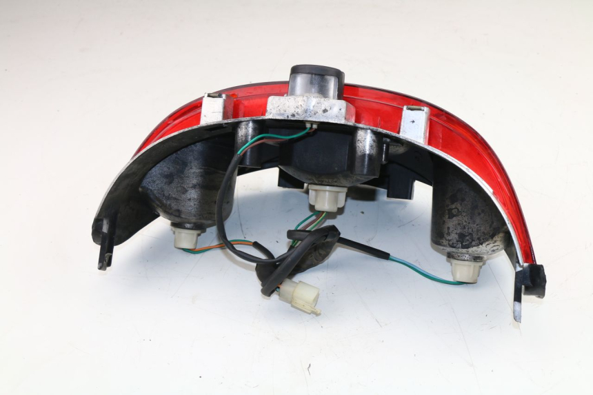 photo de Fanale posteriore FALCONBIKE F-125 125 (2007 - 2012) - Dettagli dei punti di fissaggio