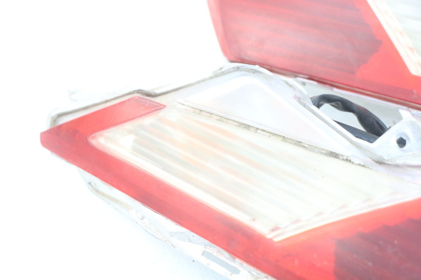 photo de Fanale posteriore HONDA FES PANTHEON 125 (2003 - 2007) - Dettagli dei punti di fissaggio