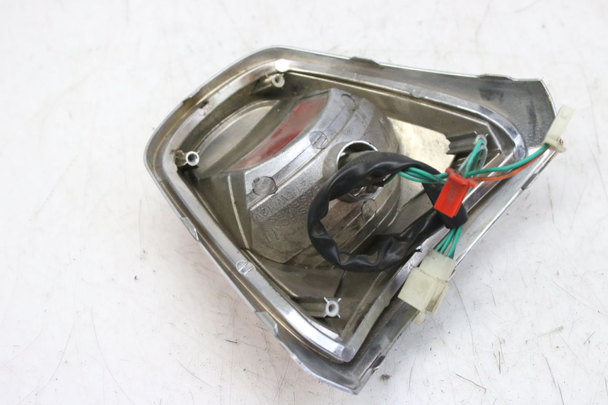 photo de FANALE POSTERIORE SYM FIDDLE 3 III 125 (2014 - 2020) - Zoom sullo stato d'uso