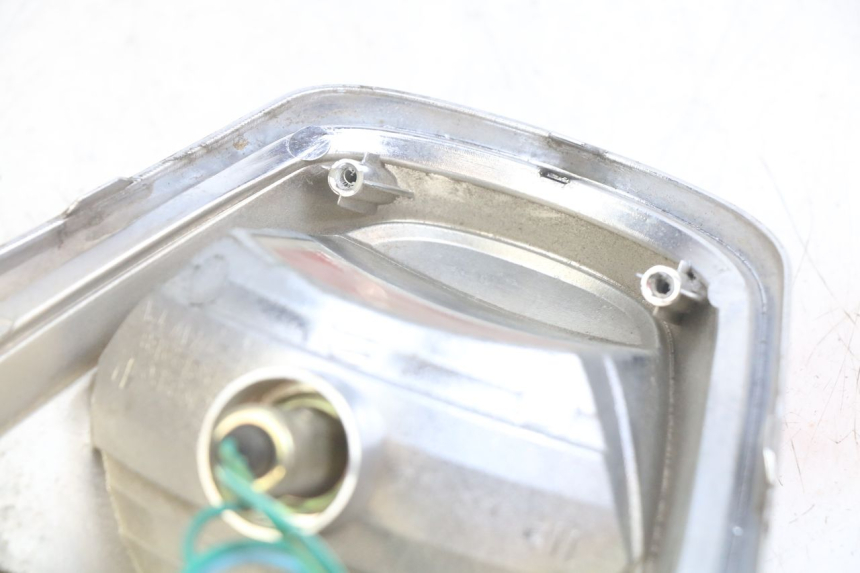 photo de FANALE POSTERIORE SYM FIDDLE 3 III 125 (2014 - 2020) - Primo piano tecnico