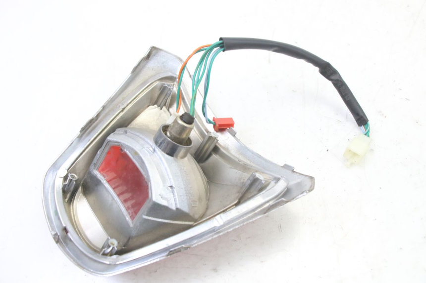 photo de FANALE POSTERIORE SYM FIDDLE 3 III 125 (2014 - 2020) - Primo piano tecnico