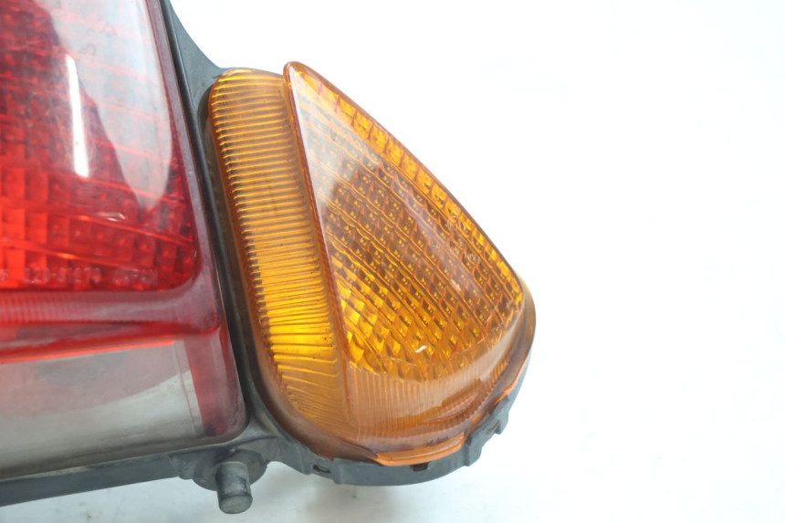 photo de FANALE STOP POSTERIORE  YAMAHA FJR 1300 (2001 - 2005) - Altra angolazione