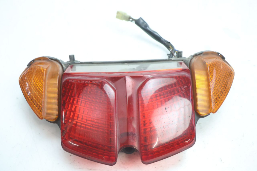 photo de FANALE STOP POSTERIORE  YAMAHA FJR 1300 (2001 - 2005) - Primo piano tecnico