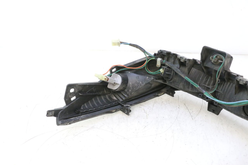 photo de FANALE STOP POSTERIORE  HONDA FJS SILVER WING SILVERWING 400 (2005 - 2008) - Caratteristiche distintive