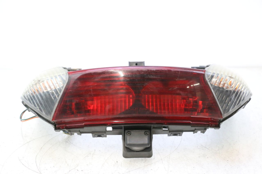 photo de FANALE STOP POSTERIORE  HONDA FJS SILVER WING SILVERWING 400 (2005 - 2008) - Focus sulla struttura