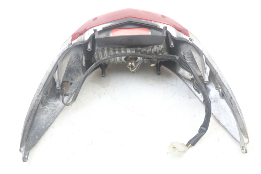 photo de FANALE STOP POSTERIORE  MBK FLAME X 125 (2007 - 2016) - Dettagli dei punti di fissaggio