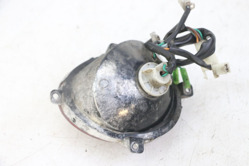 photo de FANALE POSTERIORE VENESI FLY RETRO 4T 50 (2020 - 2025) - Altra angolazione