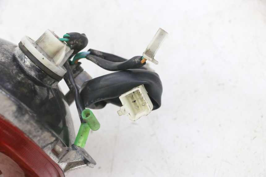 photo de FANALE POSTERIORE VENESI FLY RETRO 4T 50 (2020 - 2025) - Primo piano tecnico