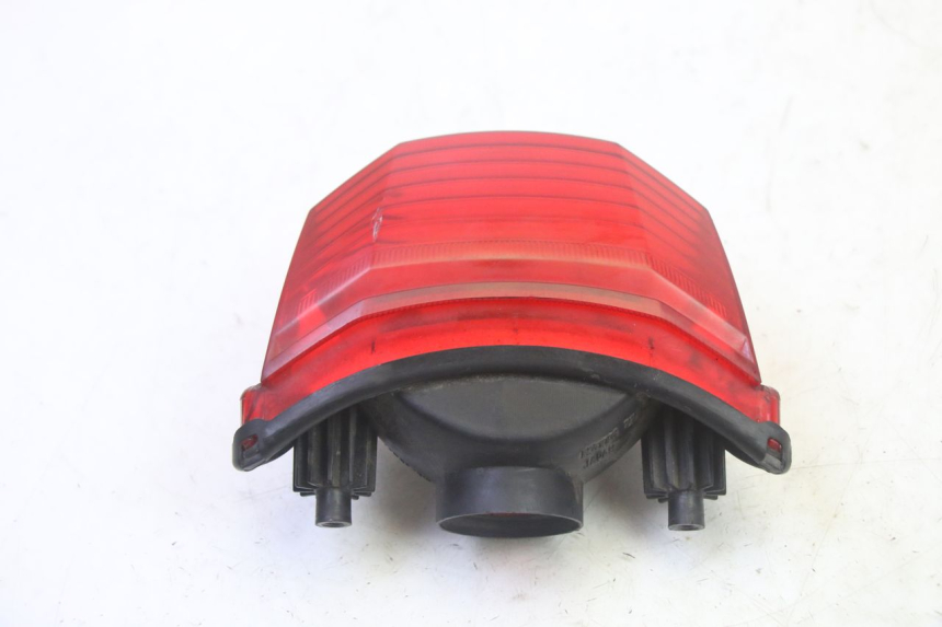 photo de FANALE STOP POSTERIORE  YAMAHA FZ6 N FAZER 600 (2004 - 2006) - Stato della superficie e materiale