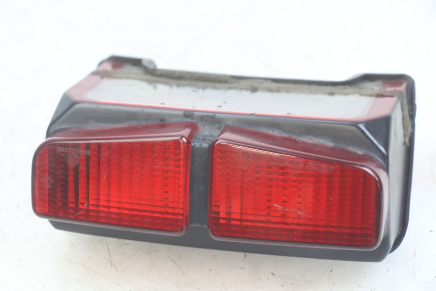 photo de FANALE POSTERIORE YAMAHA FZS FAZER 600 (1998 - 2001) - Vista principale