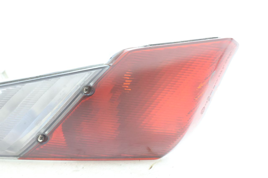 photo de FANALE STOP SINISTRA APRILIA ATLANTIC S 125 (2010 - 2013) - Zoom sullo stato d'uso